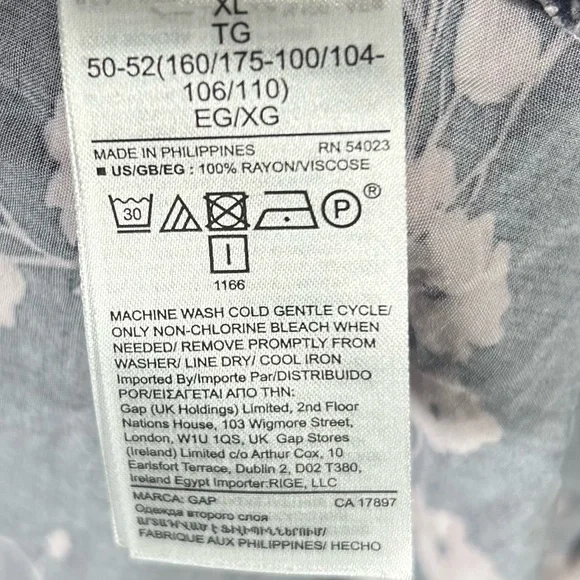 GAP Navy Pink Floral Blouse XL Classic Boho Short Sleeve V Neck Rayon Top - Picture 4 of 5